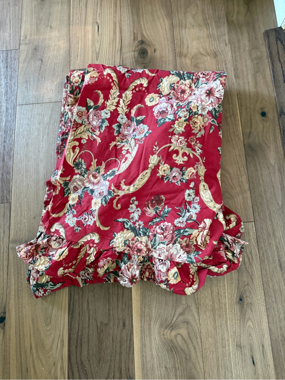 Ralph Lauren Red Floral Ruffle-Trim Bedding Cover